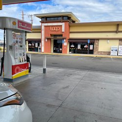 Loop Neighborhood Market - Store Front