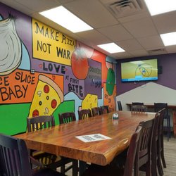 Doughboyz Pizzeria