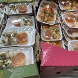 Que Huong Oriental Market - So many goodies