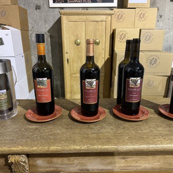 Cedarville Vineyard - Our selection of wine to taste - Wineries Near Me - Fair Play, California Cedarville Vineyard - Our selection of wine to taste - Wineries Near Me - Fair Play, California