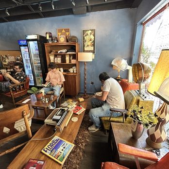 Dr Drips Coffee Lounge - Coffee & Tea Near Me - Orlando, Florida Dr Drips Coffee Lounge - Coffee & Tea Near Me - Orlando, Florida
