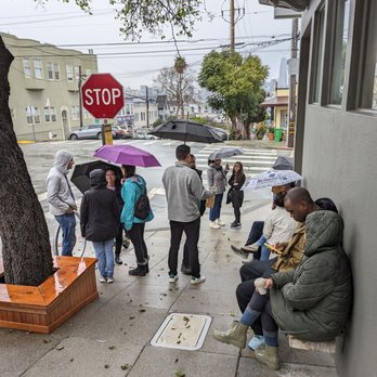 Plow - Waiting for a table on a rainy Sat - Breakfast & Brunch Near Me - San Francisco, California Plow - Waiting for a table on a rainy Sat - Breakfast & Brunch Near Me - San Francisco, California
