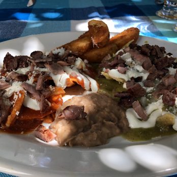 Azul - Chilaquiles with Steak - Breakfast & Brunch Near Me - Puerto Vallarta, JAL Azul - Chilaquiles with Steak - Breakfast & Brunch Near Me - Puerto Vallarta, JAL
