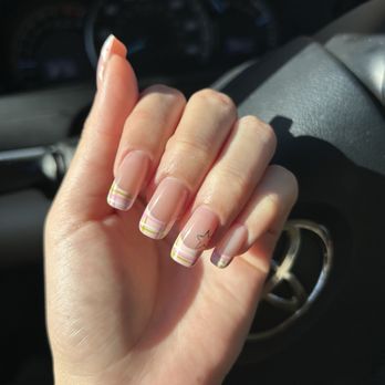 Piggy Nails - Nail Salons Near Me - Canoga Park, California Piggy Nails - Nail Salons Near Me - Canoga Park, California