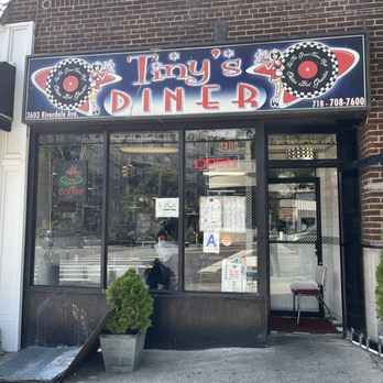 Tiny's Diner - Exterior - Diners Near Me - Bronx, New York