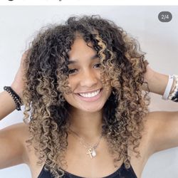 Gemini of Chicago Hair Salon - Curly cut by Lisa