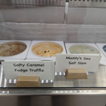 Toft's Grand Scoop - Loved the salty caramel - Ice Cream & Frozen Yogurt Near Me - Columbus, Ohio