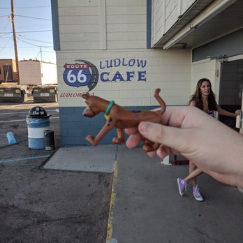 Ludlow Cafe - American Near Me - Ludlow, California