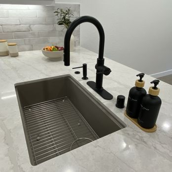 Lusso Design and Build - Remodel-new sink and fixtures, quartz counter top, new backsplash, white shaker cabinets. - General Contractors Near Me - San Diego, California Lusso Design and Build - Remodel-new sink and fixtures, quartz counter top, new backsplash, white shaker cabinets. - General Contractors Near Me - San Diego, California