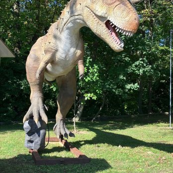 Bronx Zoo - The Dinosaur at the front of the Zoo. - Zoos Near Me - Bronx, New York