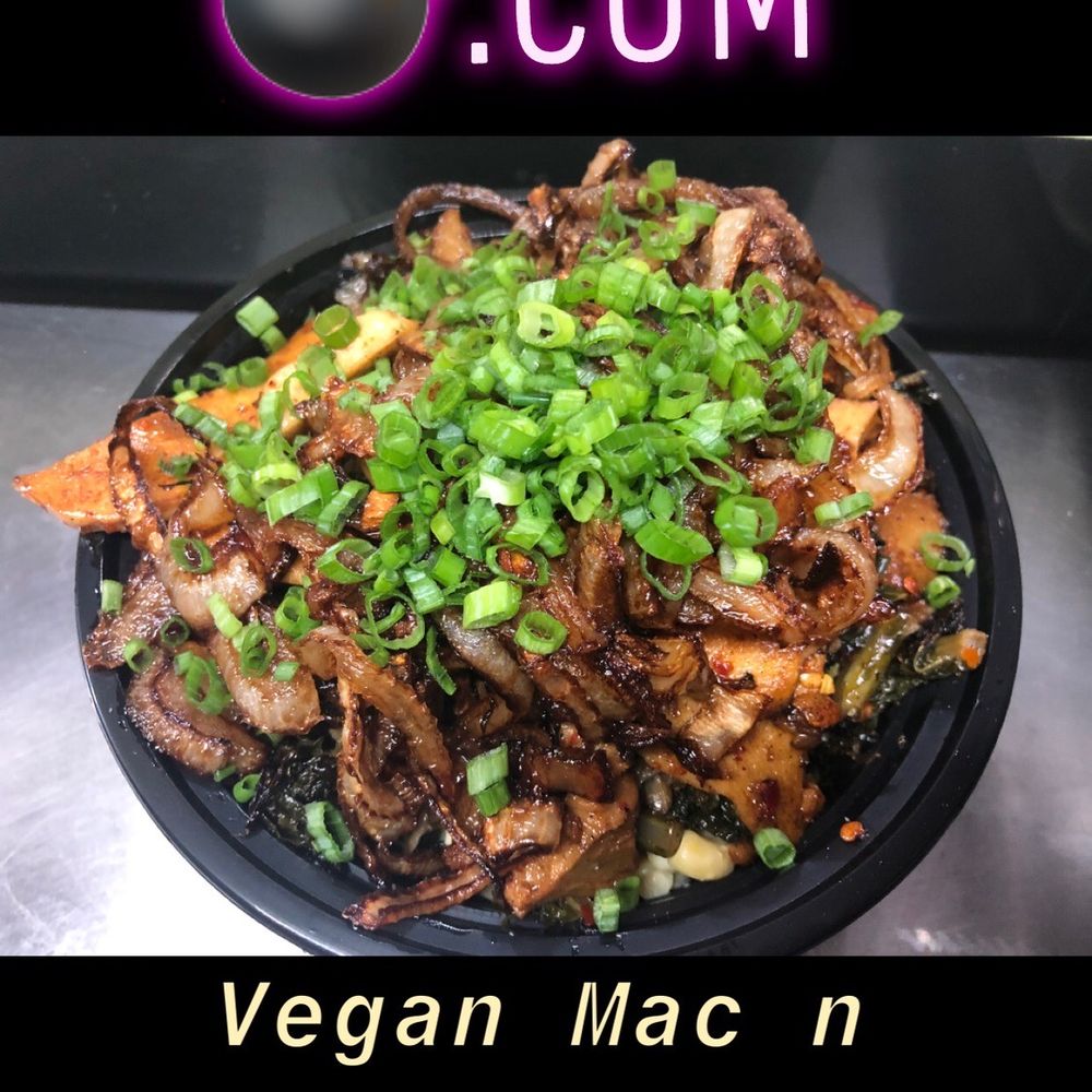 Mac n' Cheese Rebel - Mac n Cheese Rebel VEGAN MAC w/ Vegan Duck, Kale, crispy onions, Oyster Mushrooms.. topped w/Yummy Scallions! - Food Trucks Near Me - Los Angeles, California