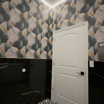 Luxury Nail Bar - Bathroom - Nail Salons Near Me - Spartanburg, South Carolina Luxury Nail Bar - Bathroom - Nail Salons Near Me - Spartanburg, South Carolina