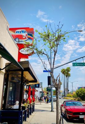 Simmzy's Restaurant Long Beach by null