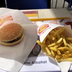 Bigg's Burger - Bigg's Hawaii mit Pommes
