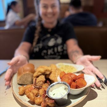 Pappas Delta Blues Smokehouse - Delta Fried Catfish with Cream Corn Pudding and Honey Glazed Carrots - Smokehouse Near Me - Webster, Texas Pappas Delta Blues Smokehouse - Delta Fried Catfish with Cream Corn Pudding and Honey Glazed Carrots - Smokehouse Near Me - Webster, Texas