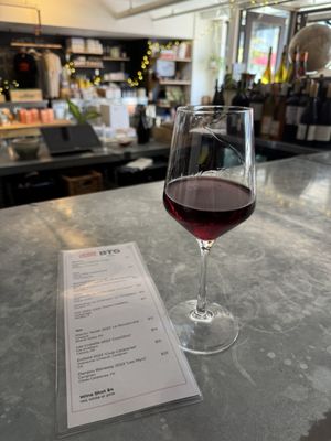 Vino Carta Wine Shop and Bar by null