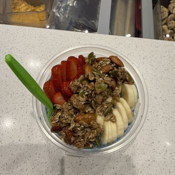 The Juice Bar - Blue Moon Bowl with Granola - Gluten-Free Near Me - Dallas, Texas The Juice Bar - Blue Moon Bowl with Granola - Gluten-Free Near Me - Dallas, Texas