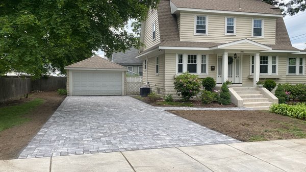 Driveway & Patio Discounts! - Call now to have your driveway replaced with pavers and to have your new patio installed for the spring. Driveway & Patio Discounts! - Call now to have your driveway replaced with pavers and to have your new patio installed for the spring.