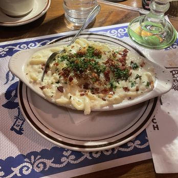 Zum Stammtisch - Kasespatzle - German Near Me - Glendale, New York Zum Stammtisch - Kasespatzle - German Near Me - Glendale, New York