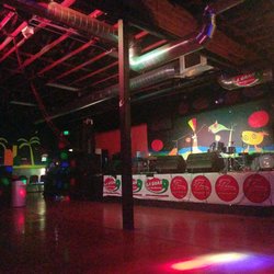 El Parral - 12:39am on Friday night- DJ playing