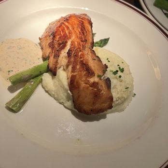 Carlyle - Short Smoked Salmon Filet - New American Near Me - Arlington, Virginia