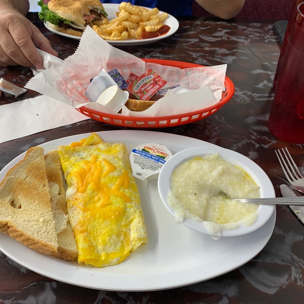 Owens Restaurant - Ham and cheese omelet with fixings - American Near Me - Dandridge, Tennessee Owens Restaurant - Ham and cheese omelet with fixings - American Near Me - Dandridge, Tennessee