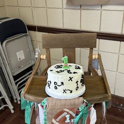 Mad Hatter Cupcake Shop