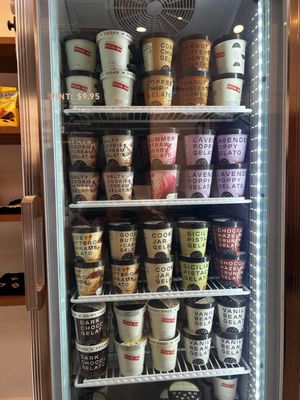 Gelato Boy by null
