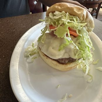 Uncle Sam's Restaurant - Hamburger with cheese and mushrooms - Pizza Near Me - Bristol, Connecticut