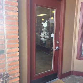 Rebel Hen Cafe - Entrance - Cafes Near Me - Lincoln, California