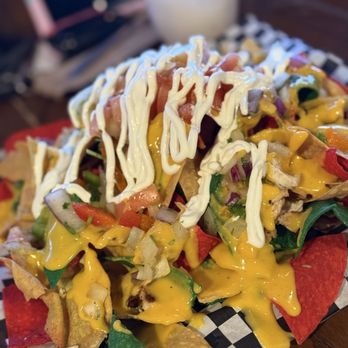 Islote Beach Restaurant - Chicken nachos - Seafood Near Me - Arecibo, Puerto Rico