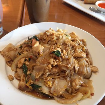 Thai House Restaurant - Kee Mao (drunken noodles) - Thai Near Me - Gaithersburg, Maryland Thai House Restaurant - Kee Mao (drunken noodles) - Thai Near Me - Gaithersburg, Maryland