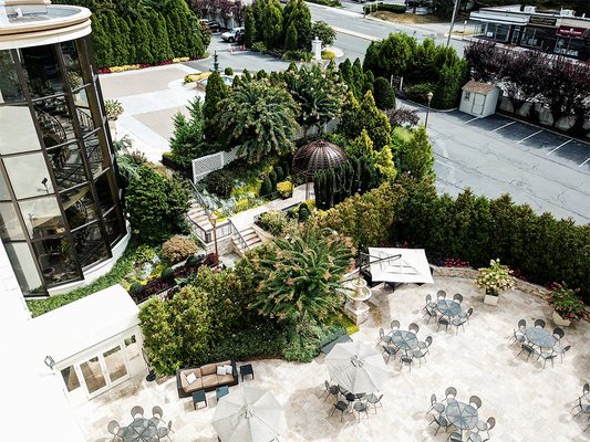 Leonard's Palazzo by null