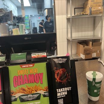Wingstop - Chicken Wings Near Me - Omaha, Nebraska