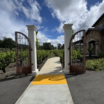 Wellington Cellars - Entry - Wineries Near Me - Glen Ellen, California