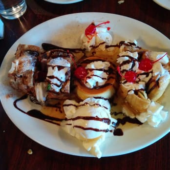 Sin Fronteras Cafe - Desert to share, very good. - Latin American Near Me - Annapolis, Maryland Sin Fronteras Cafe - Desert to share, very good. - Latin American Near Me - Annapolis, Maryland