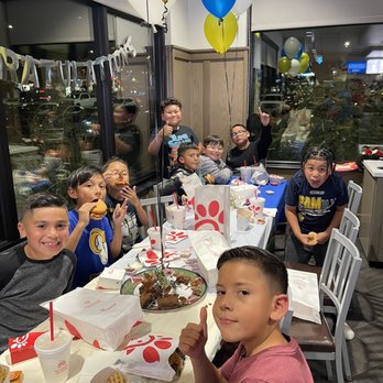 Chick-fil-A - Chicken Shop Near Me - Tucson, Arizona