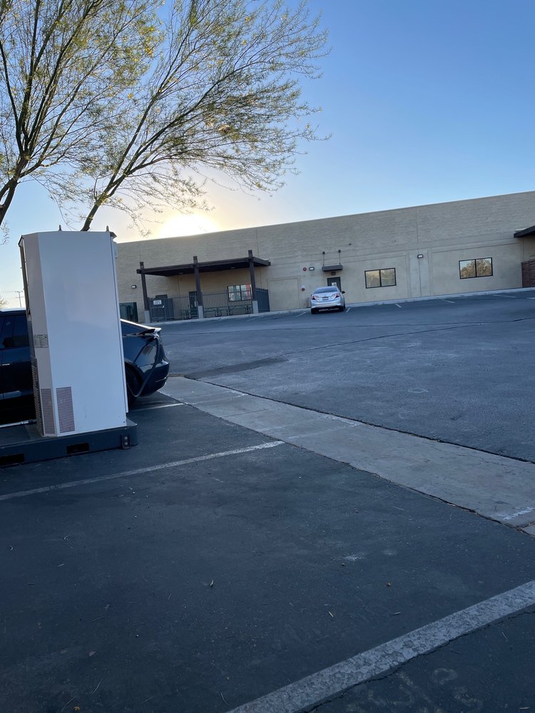 TESLA SUPERCHARGER Updated August 2024 1900 E Main St, Barstow