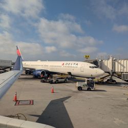 Delta Air Lines - LAX
