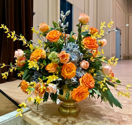 Daylily Floral Cascade by null