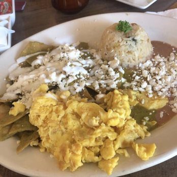Cafe De Olla - Chilaquiles Poblanos - American Near Me - Burbank, California Cafe De Olla - Chilaquiles Poblanos - American Near Me - Burbank, California