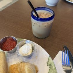 Rotunda Cafe - Iced sugar free vanilla latte