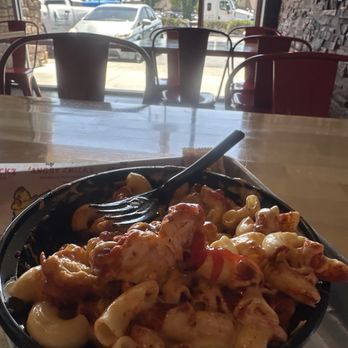 Angry Chickz - This was the Angry Mac medium hot and this was of the hook; very delicious. - Chicken Shop Near Me - San Jose, California Angry Chickz - This was the Angry Mac medium hot and this was of the hook; very delicious. - Chicken Shop Near Me - San Jose, California