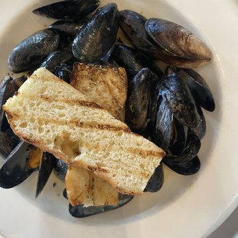 Alma Nove - Sautéed Mussels **this butter sauce was to die for-- with sliced almonds wish there was more! - Italian Near Me - Hingham, Massachusetts