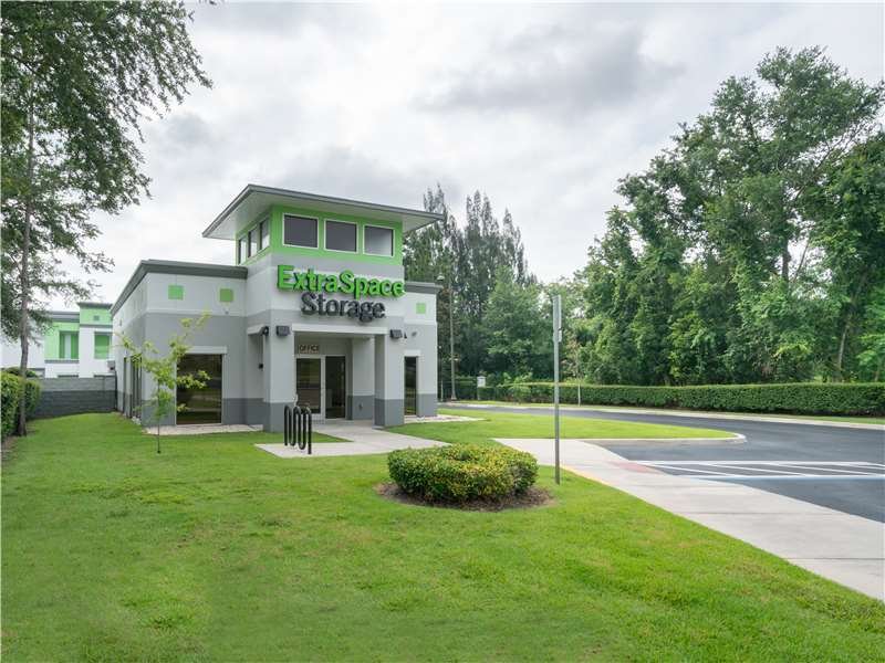 EXTRA SPACE STORAGE Updated August 2024 16 Photos 831 N Park Ave, Apopka, Florida Self