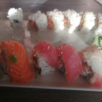 Hyshinu - Rainbow roll and a spicy salmon roll - Ramen Near Me - El Cajon, California