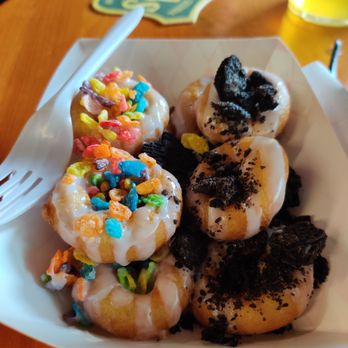 The Rolling Donut - Oreo and Fruity Pebbles donuts. Yummy!!!! - Food Trucks Near Me - Fresno, California The Rolling Donut - Oreo and Fruity Pebbles donuts. Yummy!!!! - Food Trucks Near Me - Fresno, California