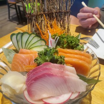 Siam Rice Thai & Tapas - Sashimi appetizer - Asian Fusion Near Me - Hollywood, Florida Siam Rice Thai & Tapas - Sashimi appetizer - Asian Fusion Near Me - Hollywood, Florida