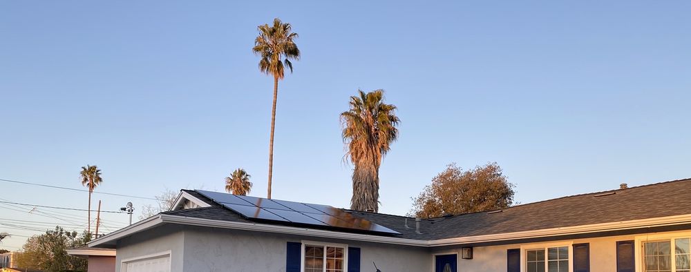 Slide of Nunez Electric and Solar