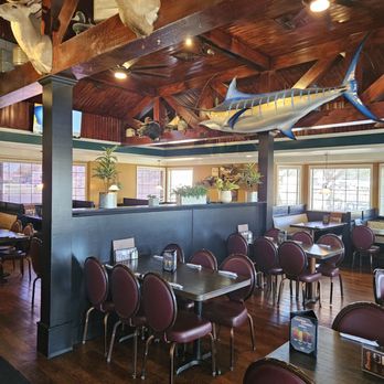 Freddie Paul's Steakhouse - Restrauant scene - Barbeque Near Me - Stillwater, Oklahoma